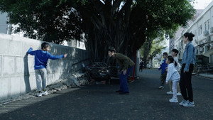 那年冬天，我們在邊境牆前讀書跳舞 movie still 2