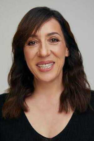 Binnur Kaya portrait