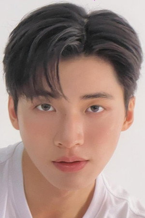 Ponlawit Ketprapakorn portrait