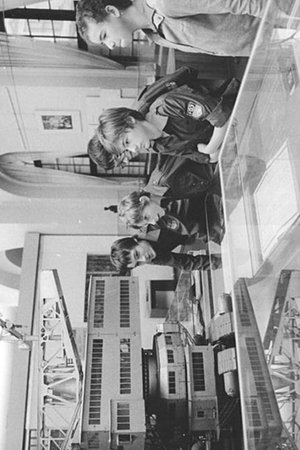Museum für Deutsche Geschichte. Einblicke und Begegnungen (1988)