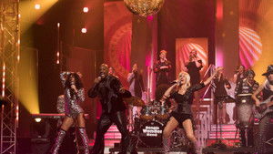 En direct de l’univers: 10×23 {year} Online En Netflix