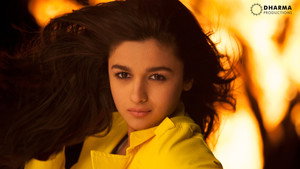 Student of the Year นักเรียนดีเด่น (2012)