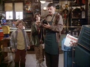 Eerie, Indiana The Hole in the Wall Gang (a.k.a. The Hole in the Head Gang / The Gun and the Toaster)