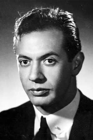 Erkan Yolaç portrait