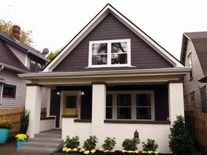 Good Bones Mom & Daughter Renovate Homes