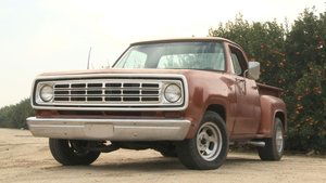 Roadkill Garage Roadkill Muscle Truck vs. Mopar Muscle Truck