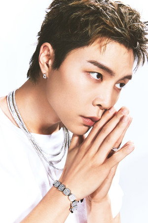 Johnny Suh portrait