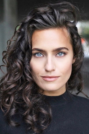 Caitlin Leahy portrait