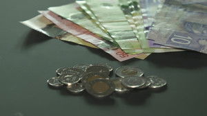 Ça vaut le coût: 7×10 {year} Online En Netflix