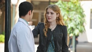 The Nine Lives of Chloe King Season 1 Episode 2