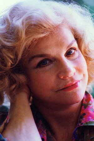 Tônia Carrero portrait