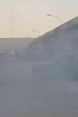 Póster oficial de la película Baghdad Motors