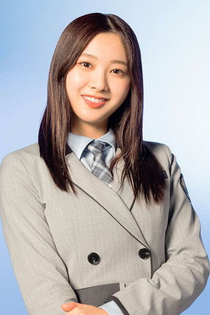 Suzuka Tomita portrait