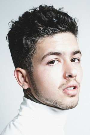 Travis Mills portrait
