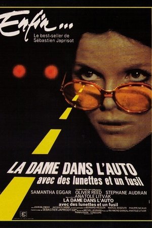 La Dame dans l'auto avec des lunettes et un fusil 1970