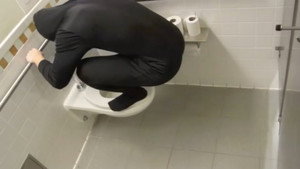 30 WAYS TO USE THE TOILET