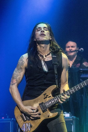 Nuno Bettencourt portrait