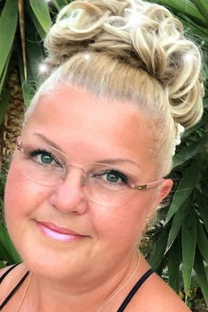 Helle Pilar Larsen portrait