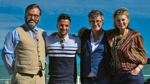 Image Peter Andre and Joe Pasquale