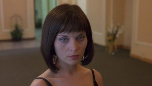 Avalon (2001) Subtitle Indonesia