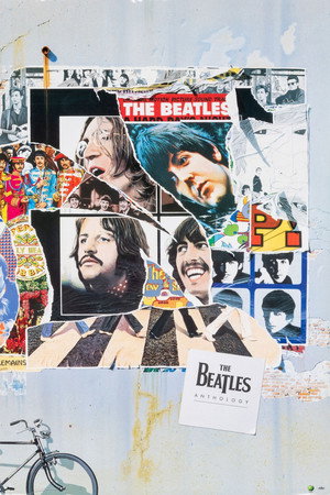 Постер сериала «Антология The Beatles (1995 - 1996)» — (21 из 41)