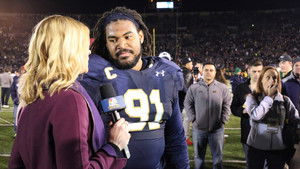 A Season With: 1×10 {year} Online En Netflix