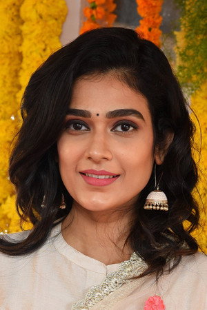 Aakanksha Singh portrait
