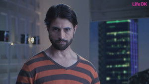 Vikram Rebukes Shobha