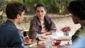 Torn Apart: 1×1