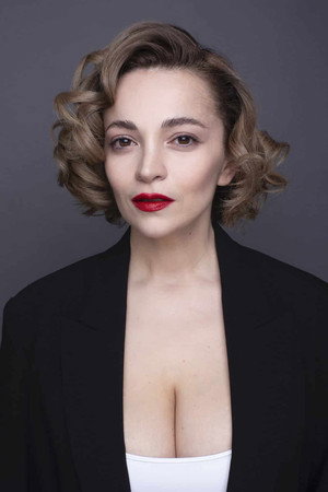 Teona Dolnikova portrait