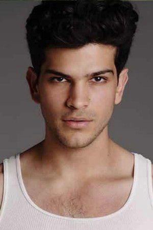 Bernardo Flores photo