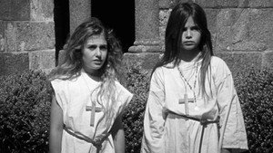 Les Filles au Moyen-Âge 1