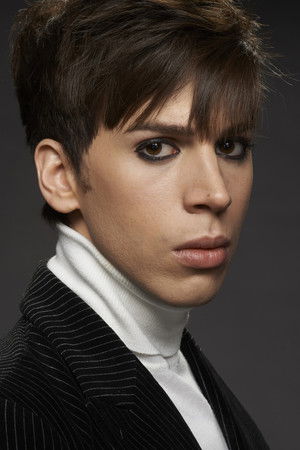 Jordan Gavaris photo