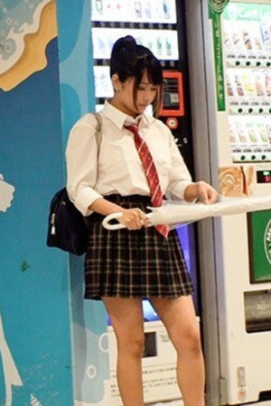 [FC2-PPV 1520254]J＃3年 バスケ部女子マネ なつきちちゃん18歳 Eカップ巨乳 大量中出し ゴムに穴開け