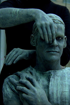 Screen Test (for a Living Sculpture)