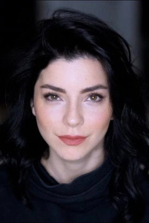 Merve Boluğur portrait