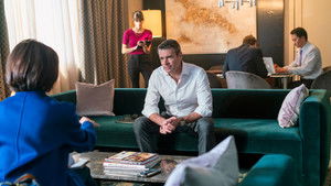 The Girls on the Bus: 1×9