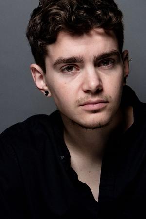 Foto retrato de Elliot Fletcher