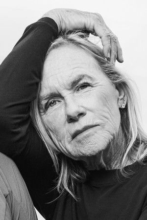 Amy Madigan photo