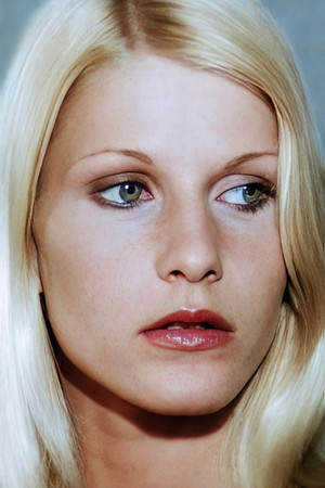 Caroline Laurence portrait