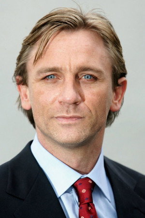 Daniel Craig