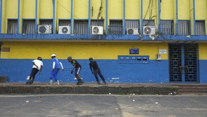 The Serpent in Bonanjo