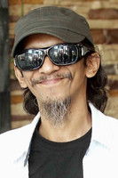 Saiful Apek Age Photos Family Movies Net Worth Wiki Height Biography Latest News Wahbollywood