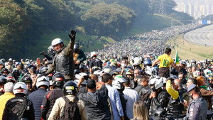 A Colis&atilde;o dos Destinos