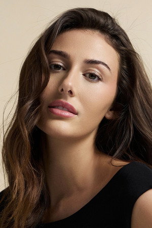 Chloe Veitch portrait