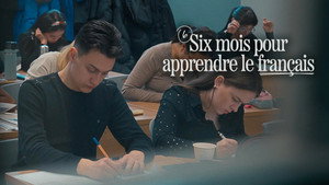 Six mois pour apprendre le français movie still 2