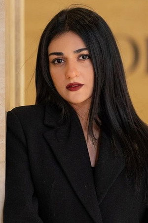 Sarah Khan