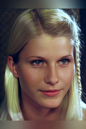 Caroline Laurence portrait