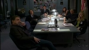 S08E16 Copie conforme