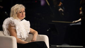 En direct de l’univers: 12×14 {year} Online En Netflix